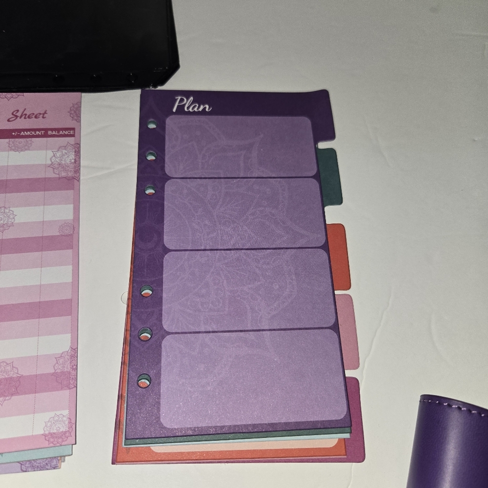 Purple Budget Binder Saving Envelopes  Tracking Sheets with Envelopes. See Desc - Picture 8 of 11